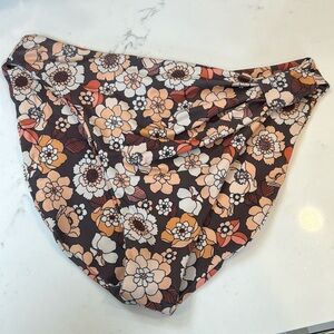 Skatie June Bryon bottom size large, worn one summer